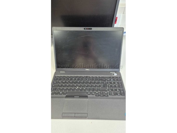 Dell Latitude 5500 aufgeklappt