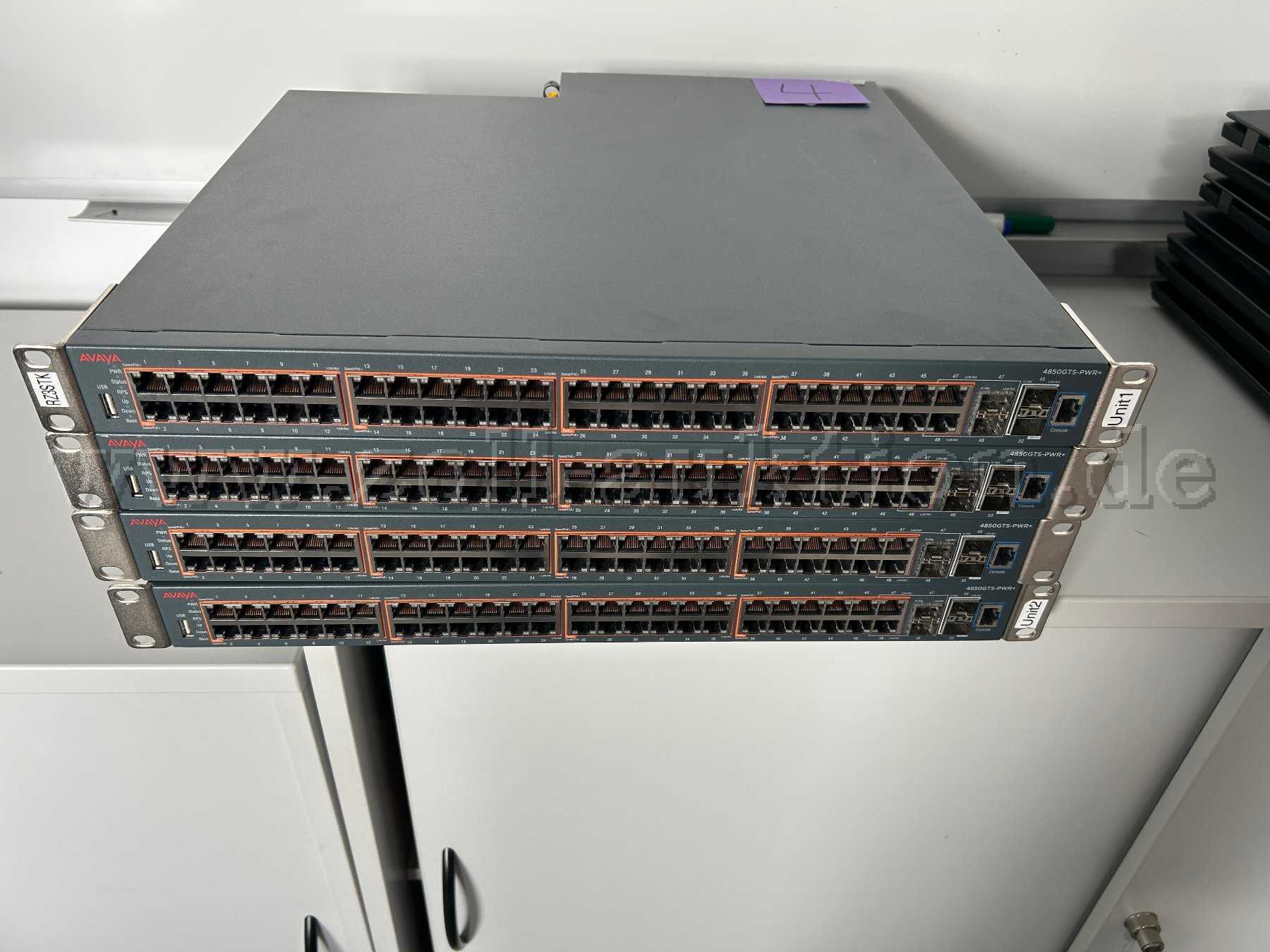 AVAYA.Switche_Paket4Bild1