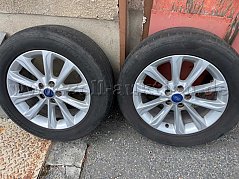 2 Räder mit Felgen
