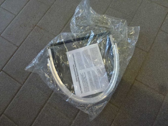1 Helmhalterung Original verpackt