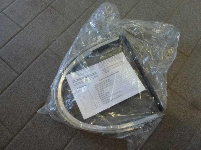 Helmhalterung in Originalverpackung