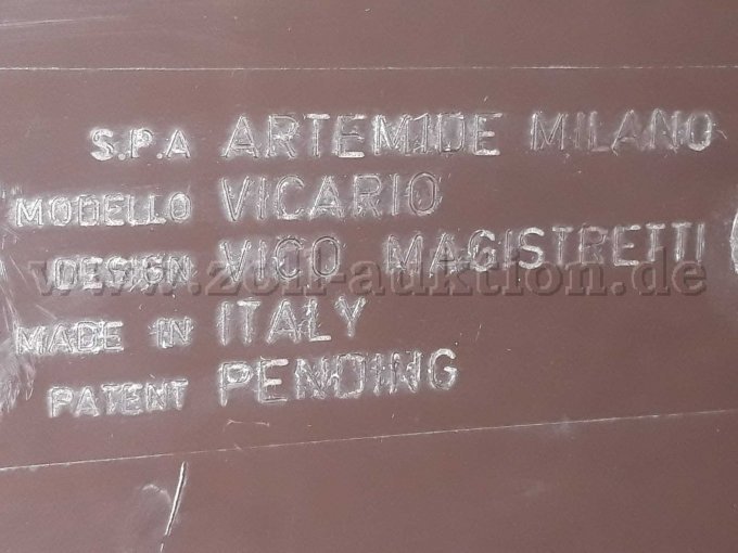 Unterseite
mit Bezeichnung