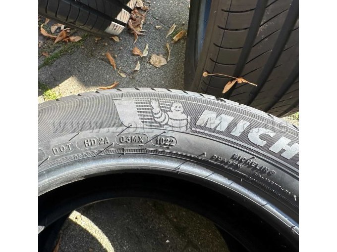 Detailaufnahme mit Herstellungs-datum