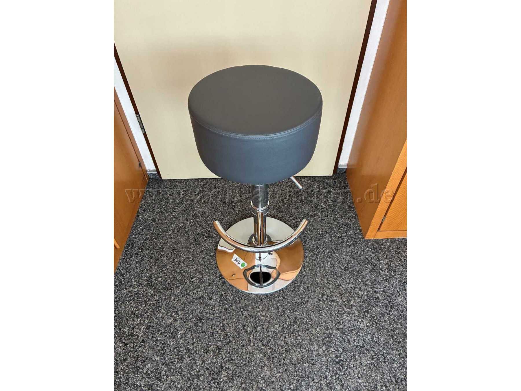 Barhocker-1