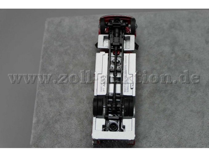 Feuerwehrfahrzeug Einzelkabine Ansicht von unten