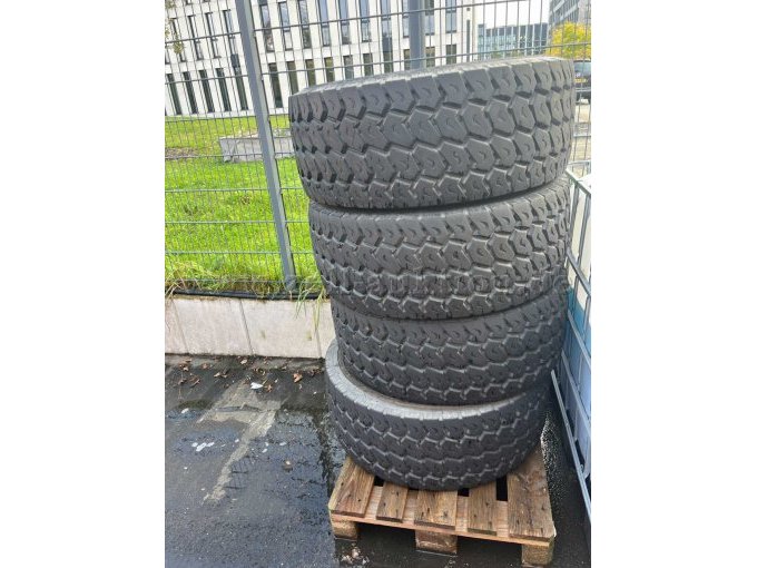 Ansicht alle 4 Reifen Ansicht alle 4 Reifen