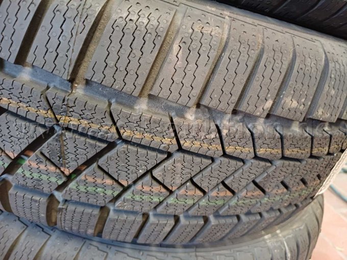 4 Continental-winterbanden 205/60 R 16 – foto 3 – kavel bij Zoll-Auktion, Höxter