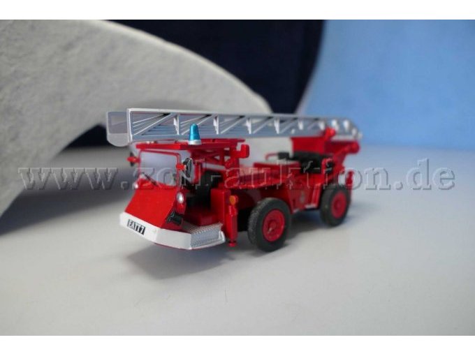 1972 EATT Riffaud Salev Ansicht von vorne