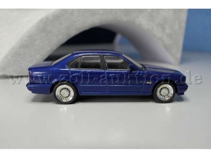 1985 BMW M5 Ansicht von der Seite