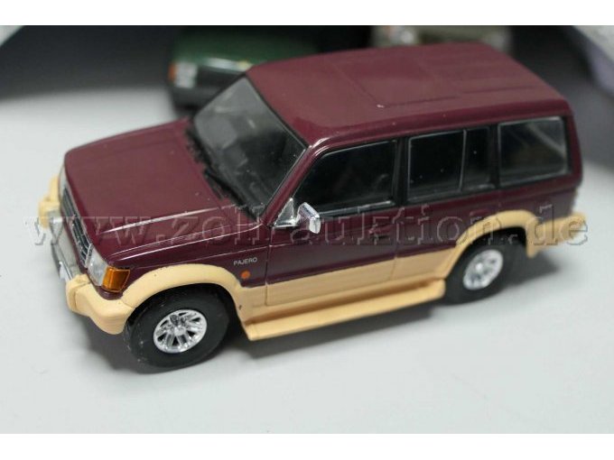 1997 Misubishi Pajero Ansicht von der Seite