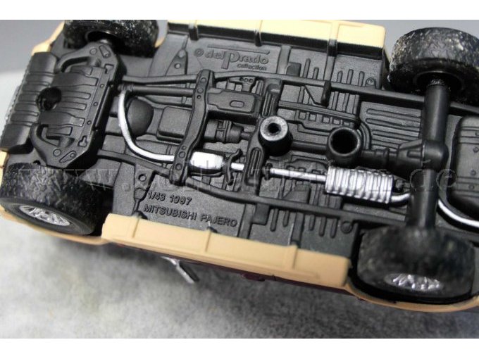 1997 Misubishi Pajero Ansicht von unten