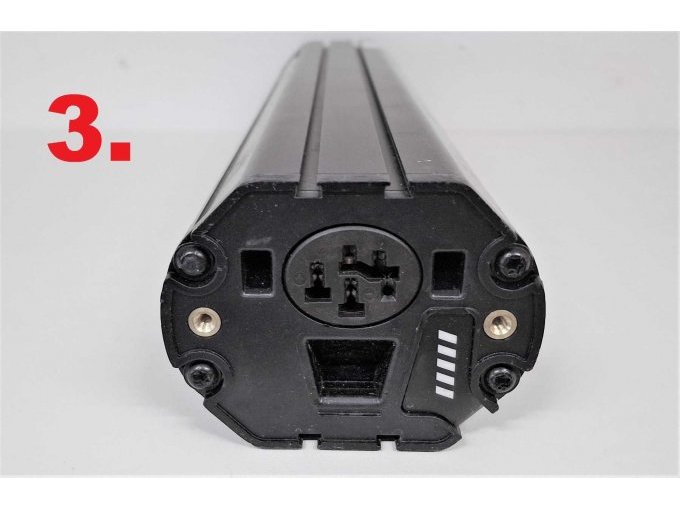 3. Bosch CompactTube 500, Ladebuchse