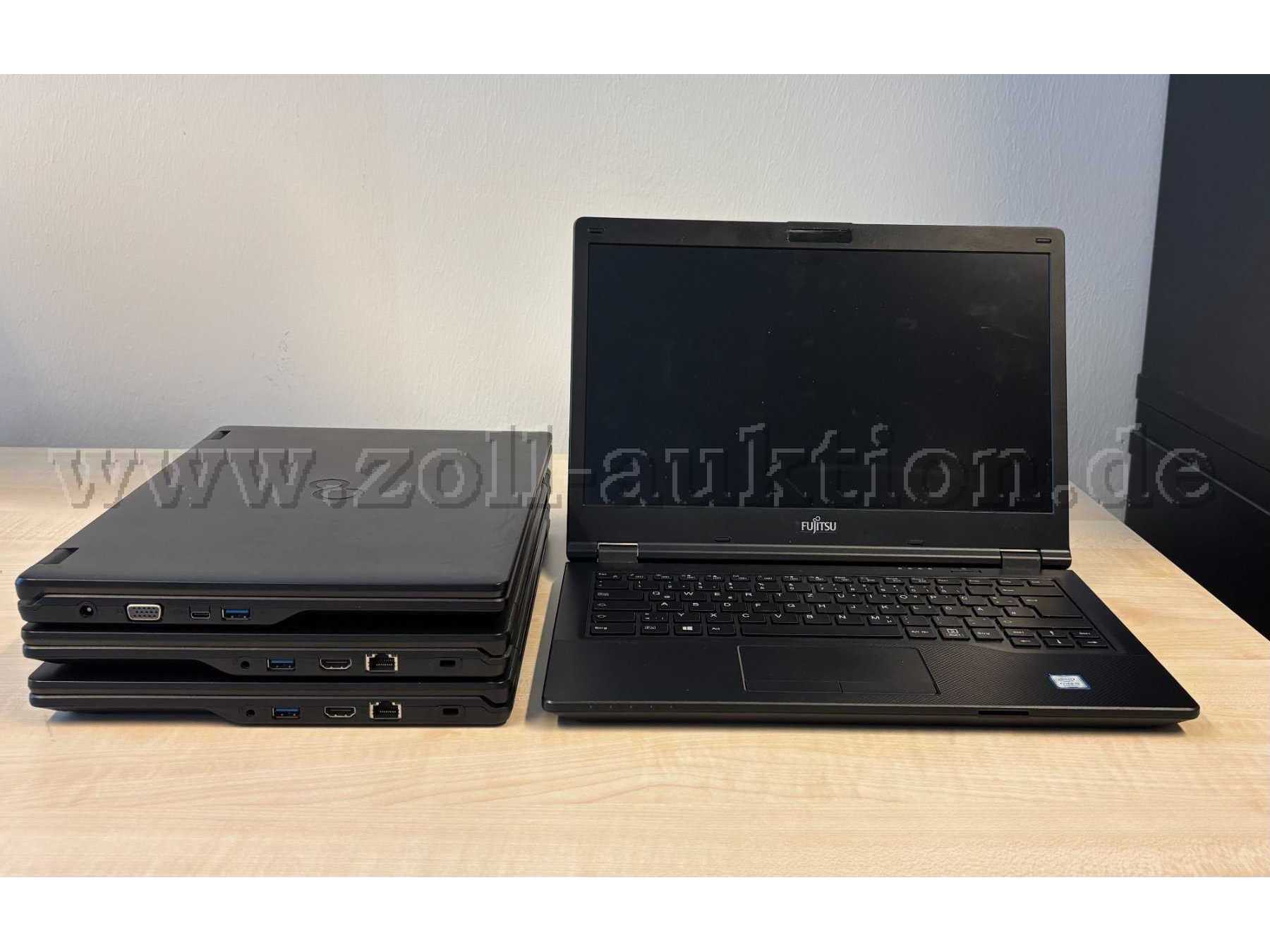 Frontansicht und Anschlüsse