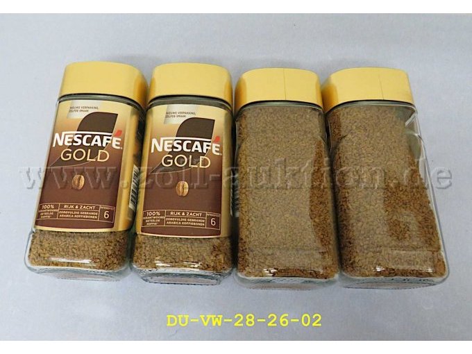 4 Gläser Nescafe Gold; 2x Vorderseite, 2x Rückseite