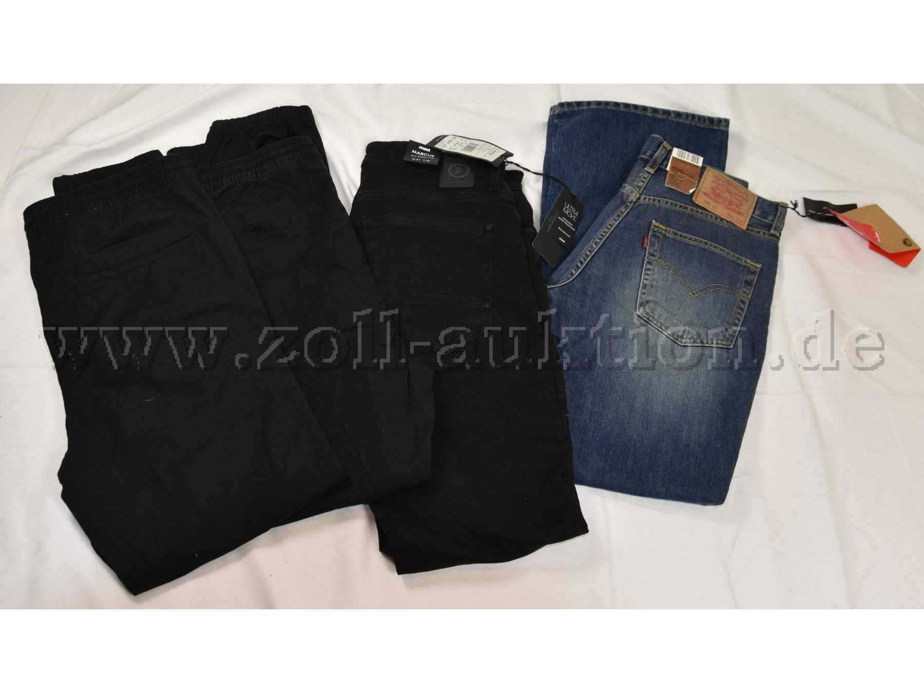 4 Hosen Gr.30, 31 und M, der Marken “Levis”, “Mavi” und „"H&M"