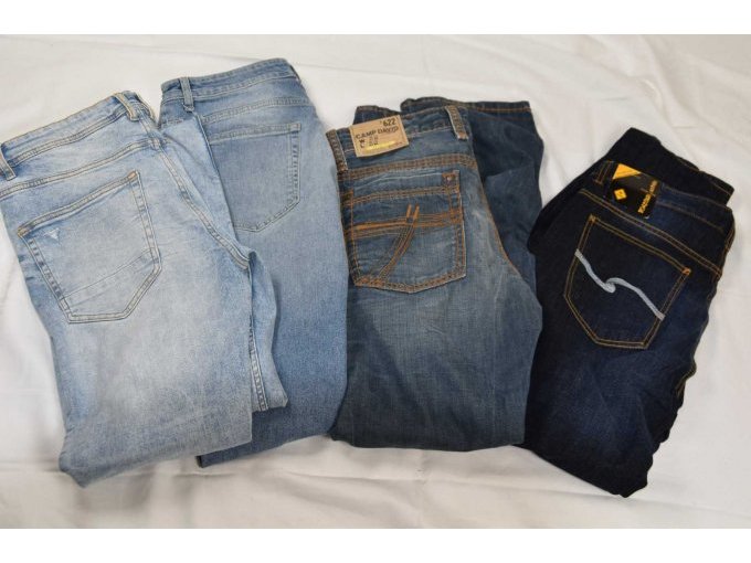 4 Jeans Gr. 32 &33 der Marken „Camp David“, „FSBN“ u. w. 4 Jeans Gr. 32 &33 der Marken „Camp David“, „FSBN“ u. w.