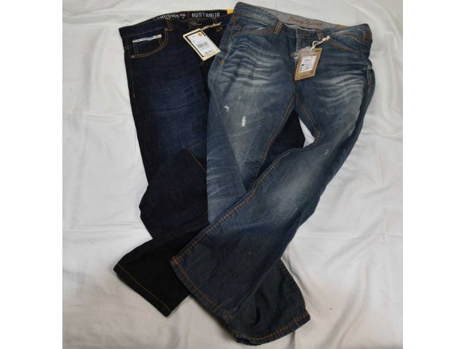 1 blaue Jeans “Roadsign“ & 1 blaue Jeans “Camp David“