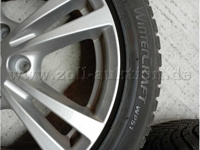 Kumho Wintercraft WP51 
Alufelge von Hyundai