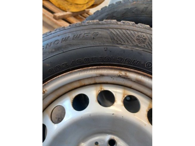 4 Kompletträder 205/60 R 16 96H (Maxxis Premita) – foto 3 – kavel bij Zoll-Auktion, Marktoberdorf