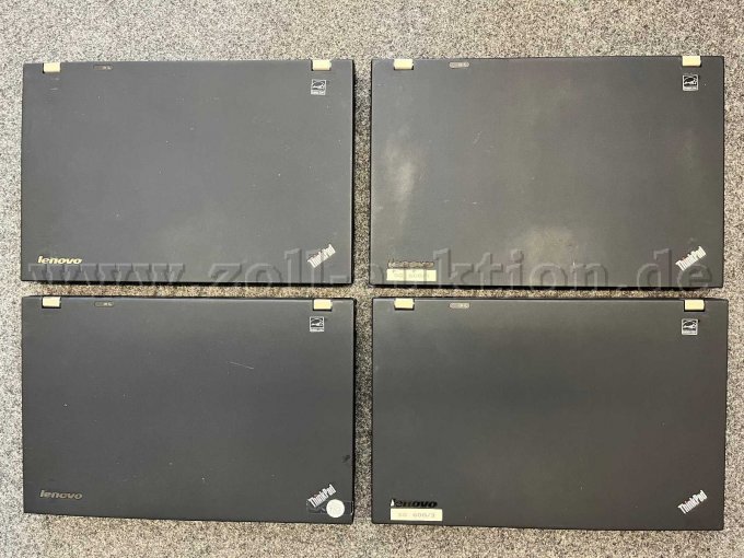4 Stück T530 aufgeklappt