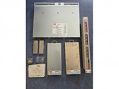 Gesamtansicht Mean Well 2 Netzteile, Einschubgehäuse + Monitoring Unit