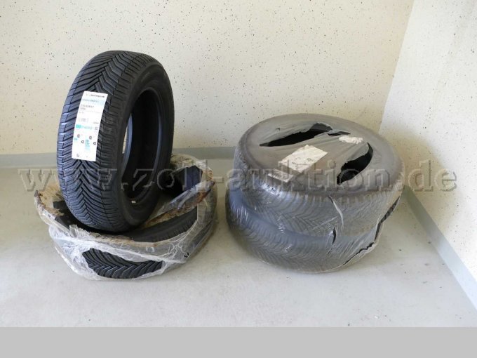 4 Michelin Crossclimate 2 Ganzjahresreifen 215/65 R17 103V, unbenutzt