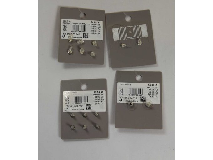 Set van 4 oorknopjes “Bijou Brigitte” & 10 ringen van 925 zilver – foto 3 – kavel bij Zoll-Auktion, Hamburg