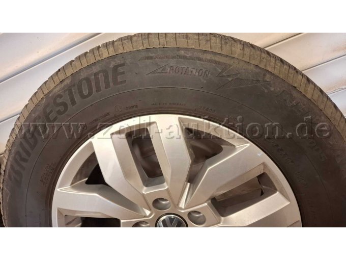 4 Original VW-Winterkompletträder auf Posadas ALU-Felgen 245/65 R17 – foto 3 – kavel bij Zoll-Auktion, Ingersleben