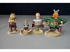 Plastoy Sammelfiguren "Asterix und seine Welt" Gesamtansicht von vorne