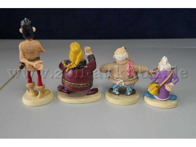 Plastoy Sammelfiguren "Asterix und seine Welt" Gesamtansicht von hinten