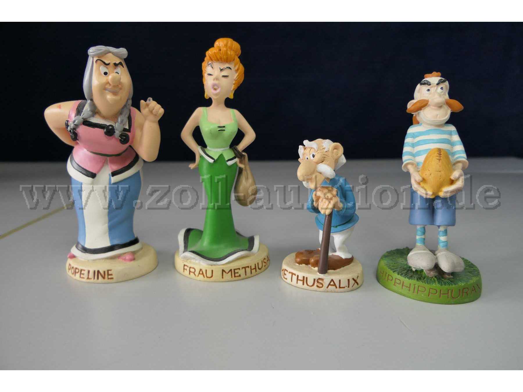 Plastoy Sammelfiguren "Asterix und seine Welt" Gesamtansicht von vorne