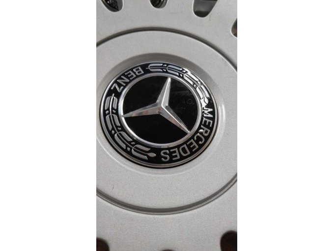 Logo in der Mitte