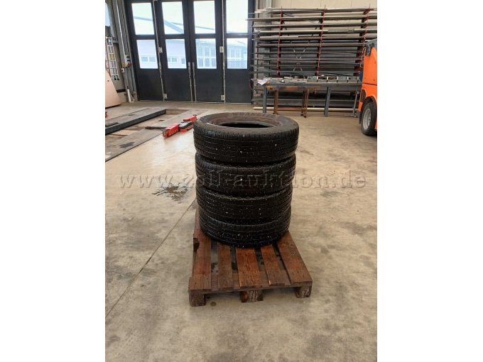 Gesamtbild der 4 Reifen