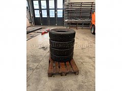 Gesamtbild der 4 Reifen