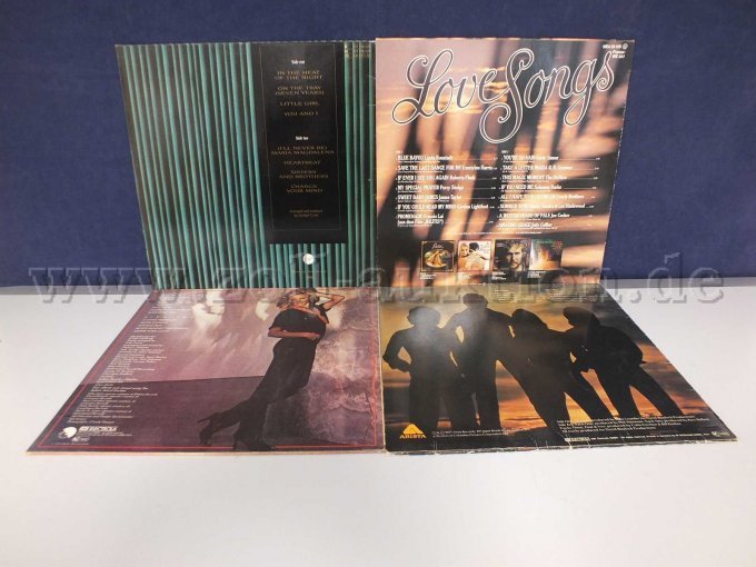 Rückseite der LPs mit Beschädigungen