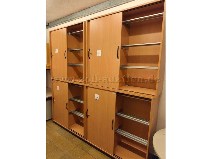 Schiebetürenschrank offen rechts