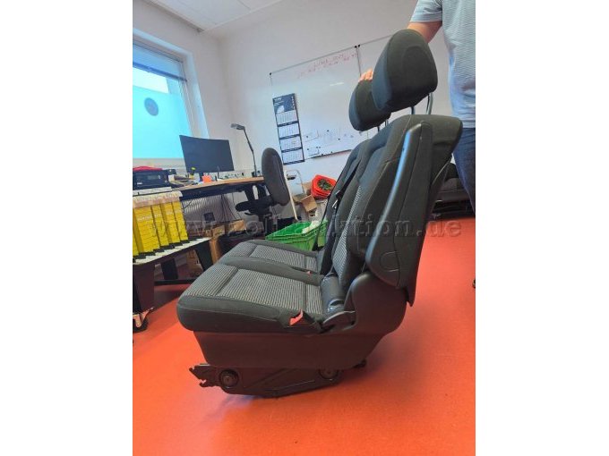 4 Sitze für Mercedes Benz V Klasse – foto 4 – kavel bij Zoll-Auktion, Plön