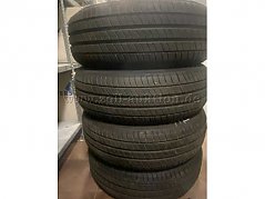 Gesamtansicht Reifensatz