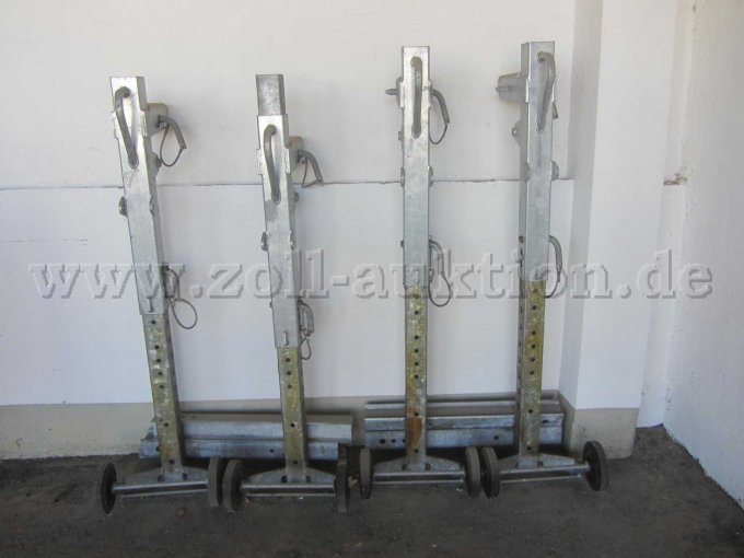 Stützfüße, Frontansicht