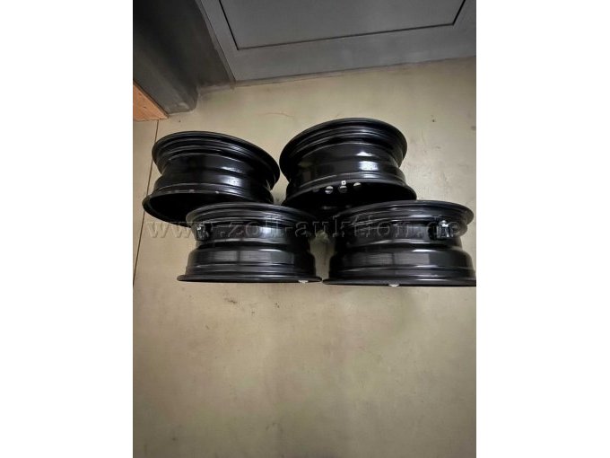 Ansicht der Felgen von oben stehend