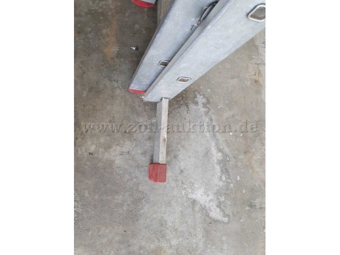 Leiter 2
Anlegeleiter 2 x 13-sprossig
Fuß