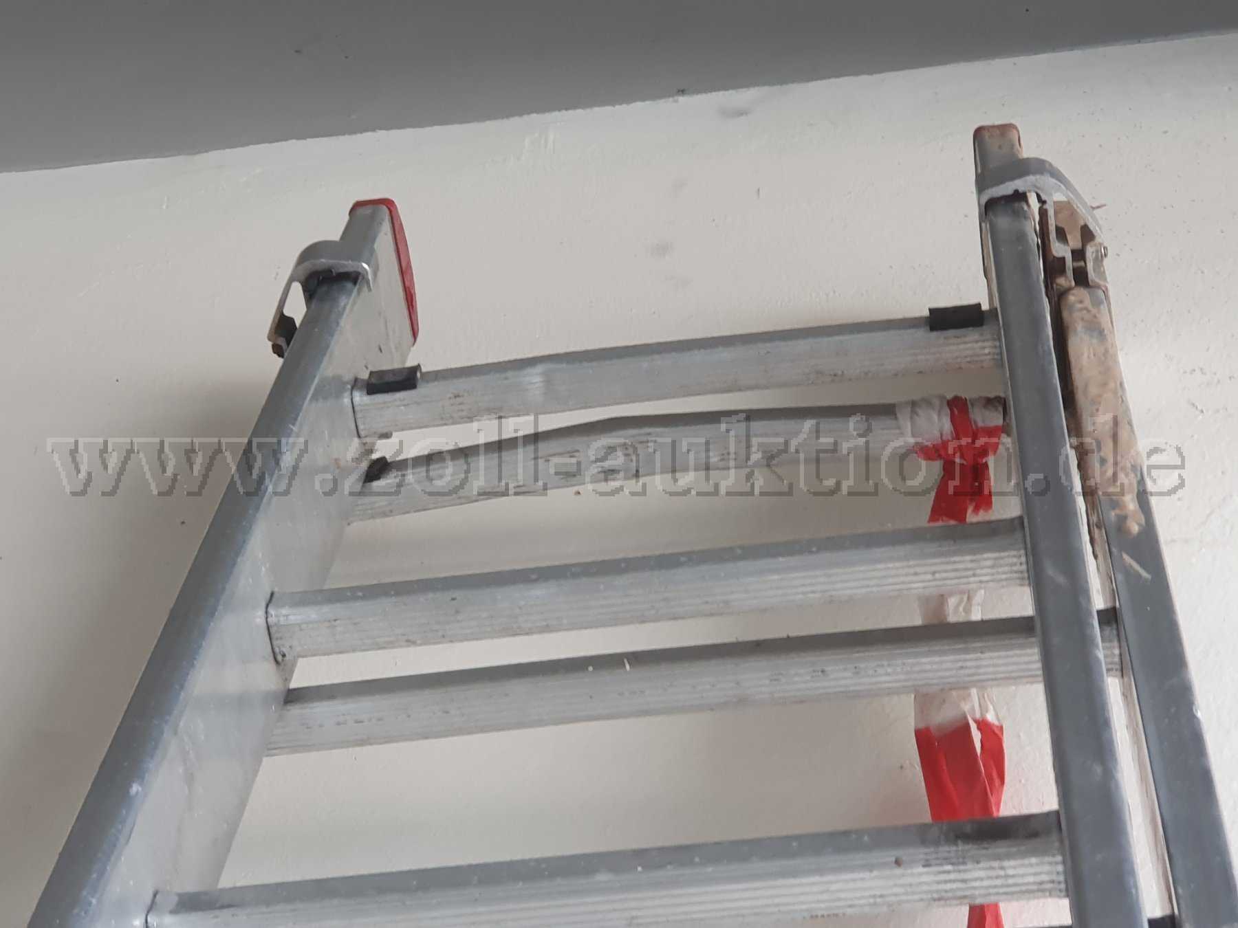 Leiter 2
Anlegeleiter 2 x 13-sprossig Schaden Sprosse