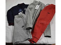 4 Teile Kinderbekleidung davon 3 Teile der Marke Nike 1 Teil der Marke Gant