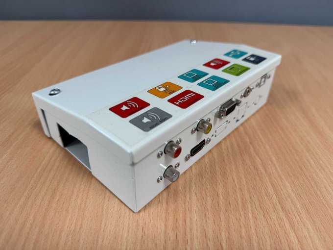 Verbindungsbox Kabelbox
Ansicht von der Seite