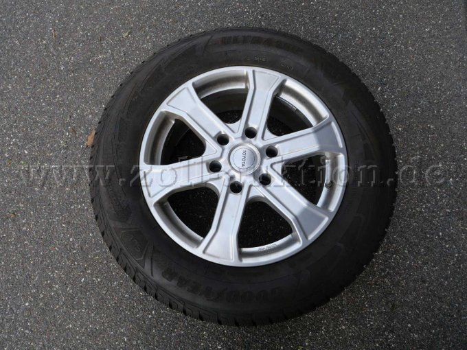 4 Winter-Kompletträder Goodyear UltraGrip Performance SUV 265/60R18 114H – foto 8 – kavel bij Zoll-Auktion, Vilseck