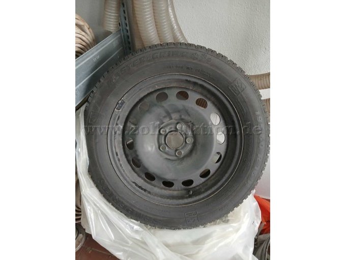 Winter Kompletträder auf Stahlfelge Semperit Master Grip 195/60/R16 H Winter Kompletträder auf Stahlfelge Semperit Master Grip 195/60/R16 H