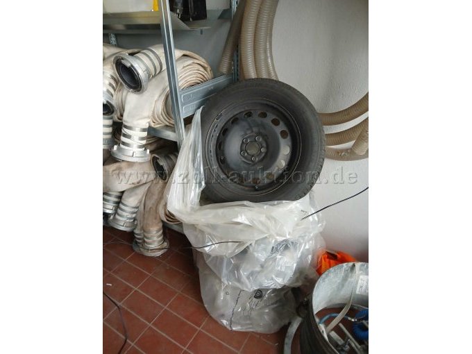 Winter Kompletträder auf Stahlfelge Semperit Master Grip 195/60/R16 H