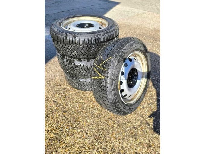 4 Winterkompletträder Firestone Winterhawk 3 - 215/60 R16 99H – foto 2 – kavel bij Zoll-Auktion, Neustadt an der Weinstraße