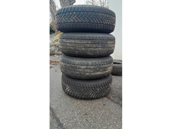 Reifen auf Felge Reifen auf Felge