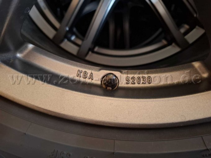 4 Pirelli-winterbanden op aluminium velgen, subtiel – foto 3 – kavel bij Zoll-Auktion, Vilsbiburg